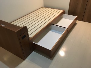 家具工房アートワークス　オーダー家具 大阪 神戸　ベッド　ヘッドボード