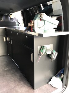 オーダー　家具　神戸　大阪　車内　収納　架装　ハイエース　店舗　什器