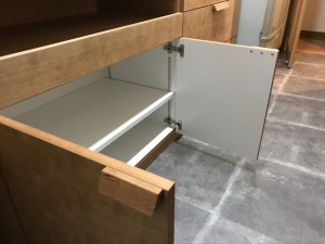 オーダー　造作　家具　大阪　神戸　キッチン　収納　食器棚　カップボード
