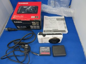 本日はCASIOのコンパクトデジタルカメラをお買取りさせて頂きました。