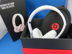 Beats by Dr.Dre Solo2 ヘッドホーンをお買取りさせて頂きました。