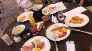 滋賀のホテルで１泊。朝食ビュッフェ付きでのんびり堪能