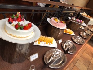 リッツカールトン大阪のランチビュッフェはデザートも豊富