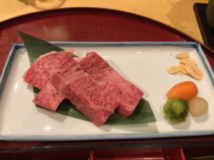お待ちかねの松阪牛のロースステーキ