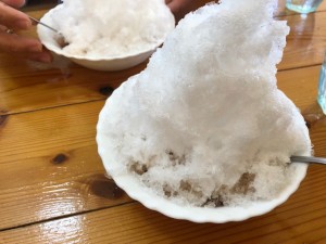 沖縄のぜんざいは氷が乗っている？！