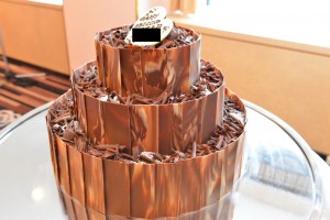 チョコレートのウエディングケーキ♪