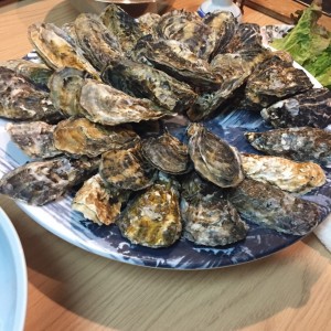 鹿久居荘という旅館で牡蠣の御膳を食べました(^_^)