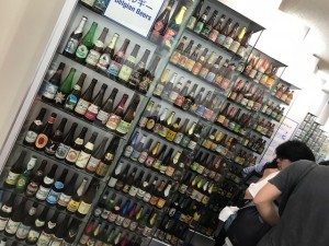 世界の瓶ビールのコレクション